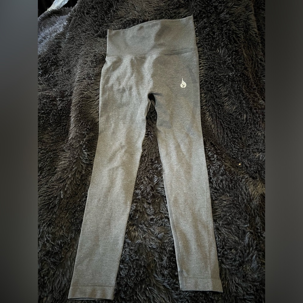 Ryderwear legging. Grey colored